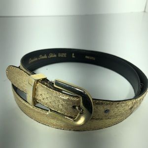 Karen Scott gold snake skin skinny belt. Sz Lrg